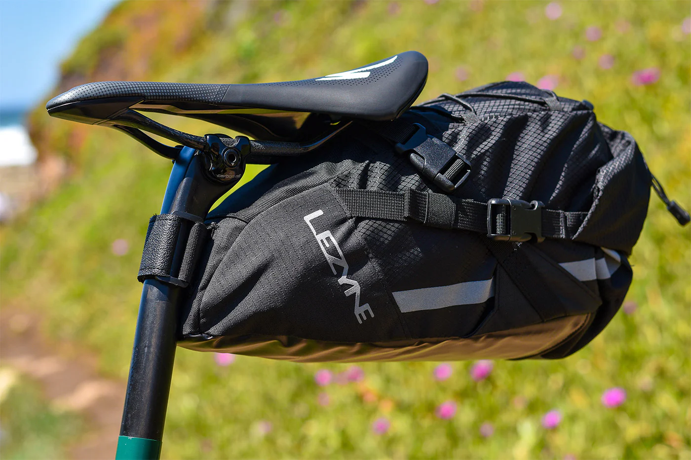 Lezyne XL Caddy Seat Bag Strap 7.5L Black